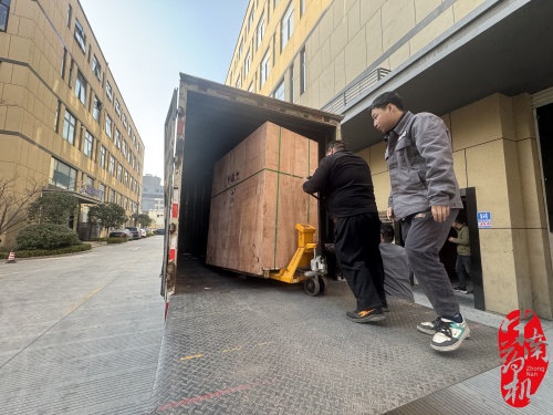 2025發(fā)貨忙不停：成功發(fā)貨半自動(dòng)膠囊填充機(jī)至江西中醫(yī)藥大學(xué)